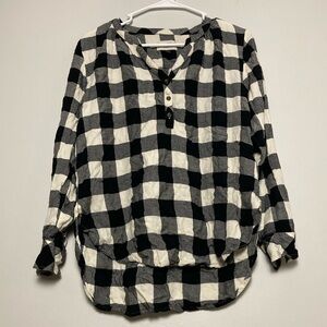Universal Thread Black and White Plaid Long-Sleeve Shirt Size S